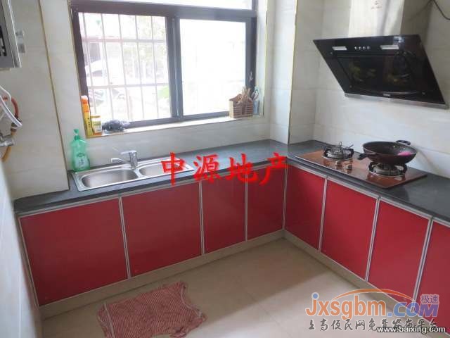 上高《友谊广场旁小区》精装全配，底楼带花园，好停车