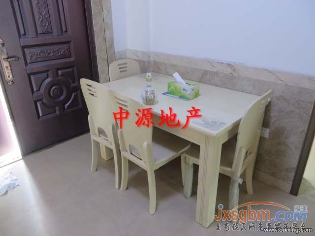 上高《友谊广场旁小区》精装全配，底楼带花园，好停车