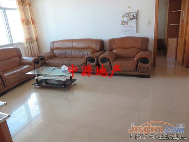 上高和平路4楼，家具家电全配很多是新的，有地下室！