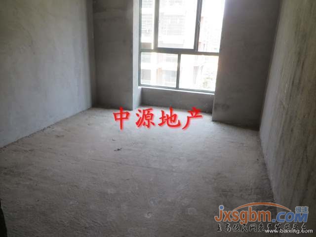 高盛欧锦名城，毛坯，带地面车库，已三通，边间！