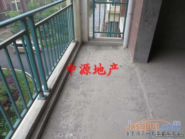 高盛欧锦名城，毛坯，带地面车库，已三通，边间！